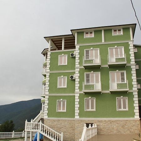 Guest House Vzgorye Gagra Exterior photo